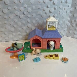 Vintage Kenner Littlest Pet Shop Garden Tag Pets playset